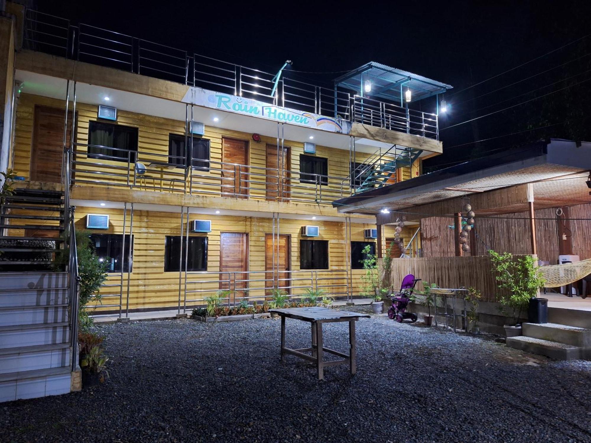 Rain Haven Lodging House Coron Exteriér fotografie